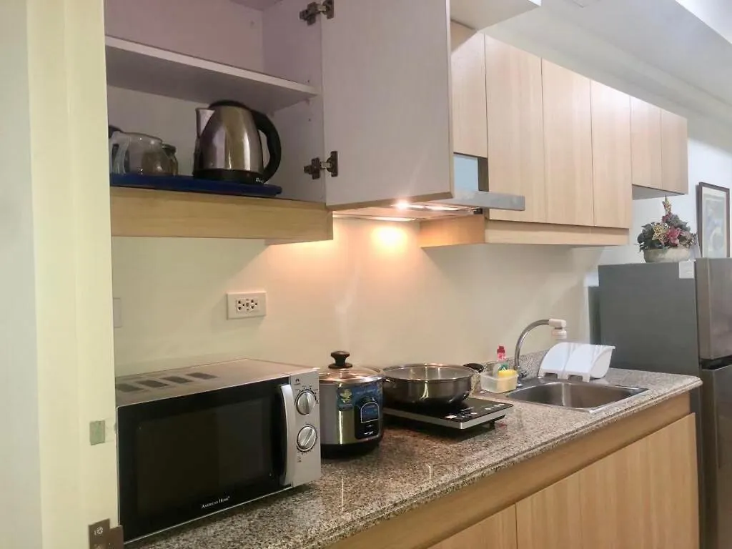 Apartment Condotel Deluxe At Brixton Place Manila